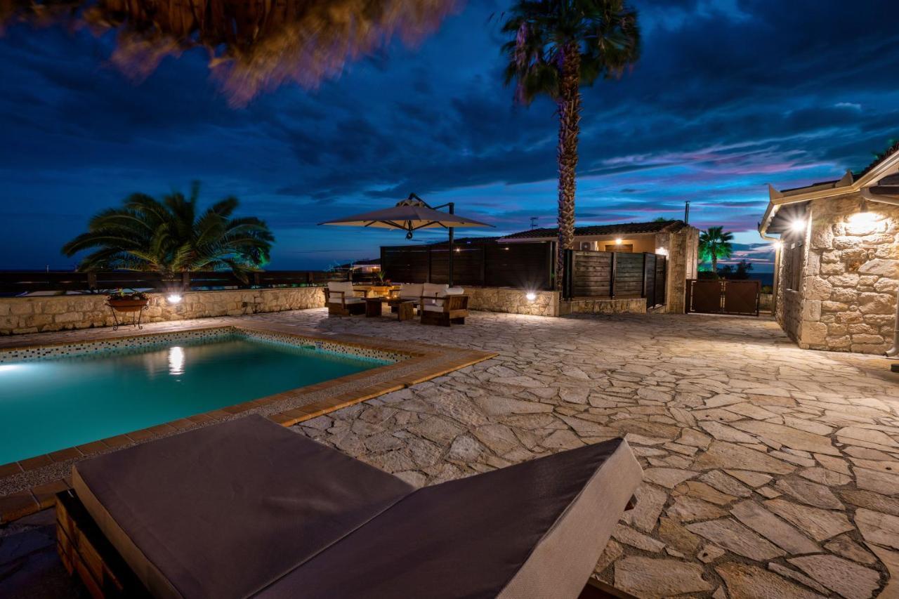 Palmrise Luxury Villas By Travel Pro Services - Nea Skioni Halkidiki Exterior photo